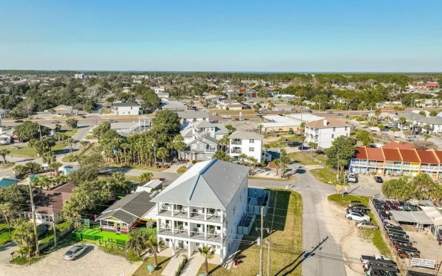 Golden Seashell West