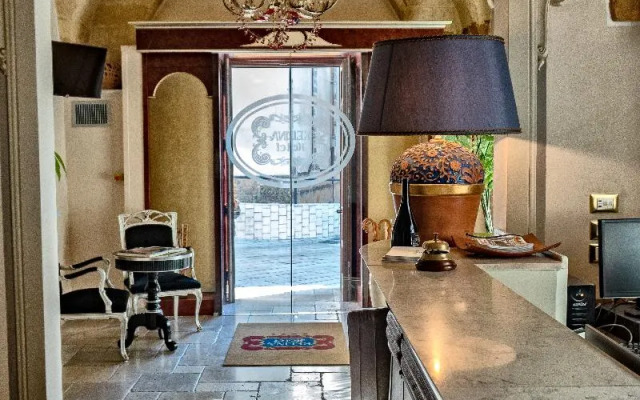 Kelina Charme Hotel by Cantine Due Palme