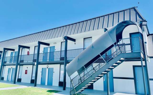 Days Inn by Wyndham Burleson Ft. Worth