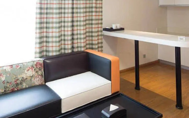 Warmly Hotel