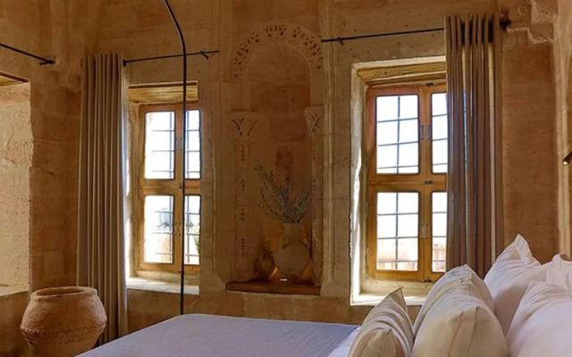Arura Mardin