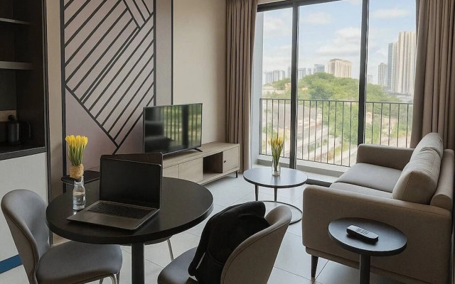 Millerz Square by Tido Tido