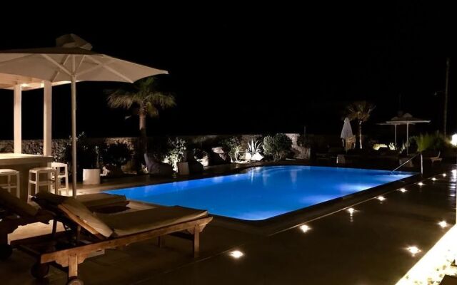 Queen Boutique Suites