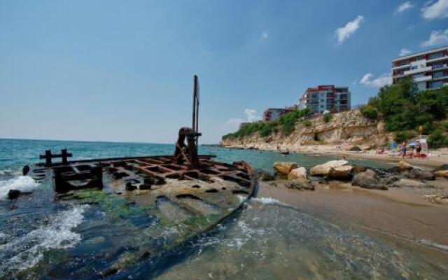 Marina and Panorama Fort Apartments