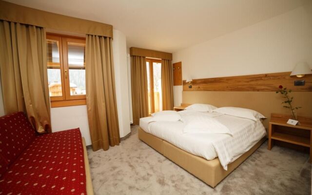 Olympic Regina Hotel