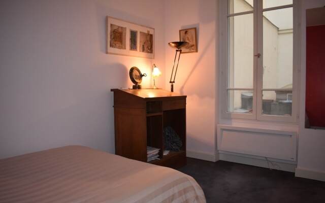 Spacious 1 Bedroom Apartment in Paris 15th