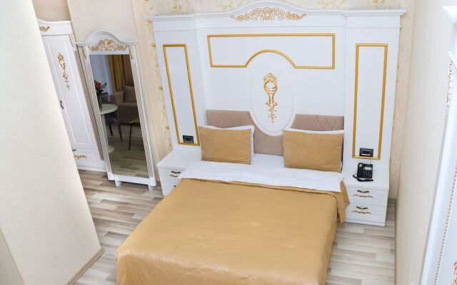 White Boutique Baku Hotel