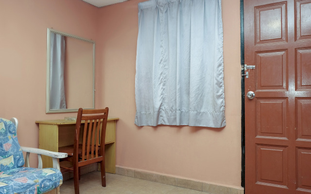 Hotel Tiara by OYO Rooms