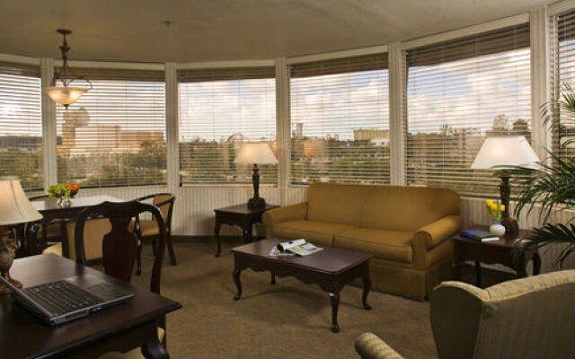 Carousel Inn & Suites