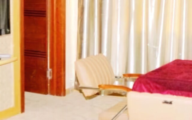 Fuxin Business Hotel