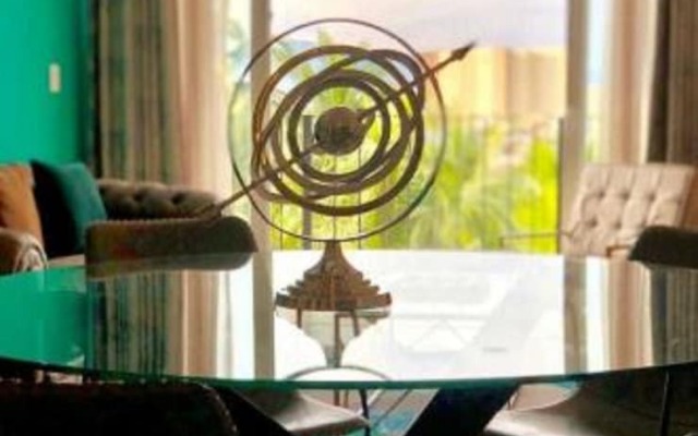 Niza Five Luxury Beach Apartments