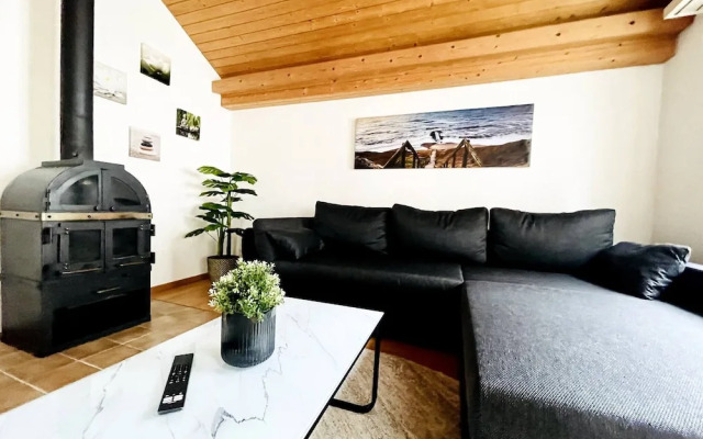 Einzigartige Schöne Altbau- Wohnung Im Zentrum