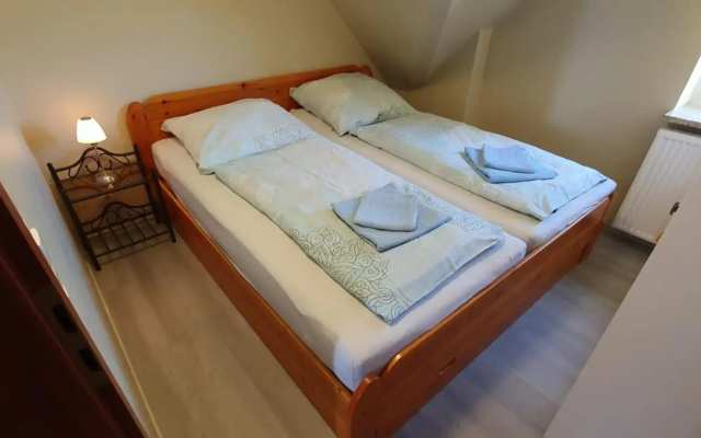 Renovierte Ferienwohnung Friedrichskoog - Spitze (gegenüber Mutter-Kind-Klinik)