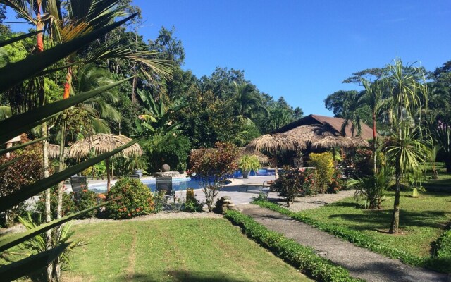 Suizo Loco Lodge