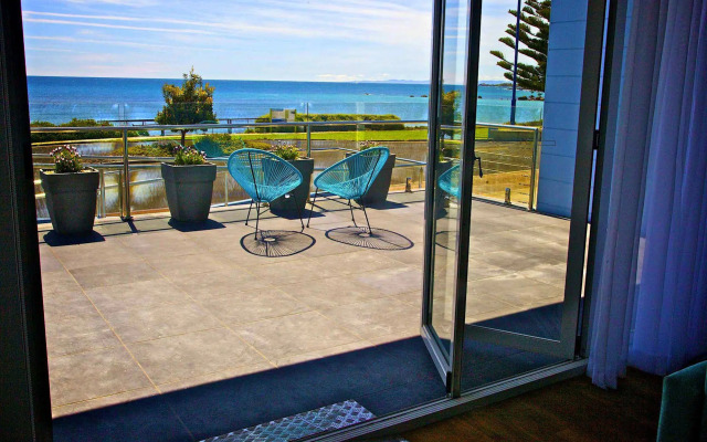 Penguin Beachfront Apartments