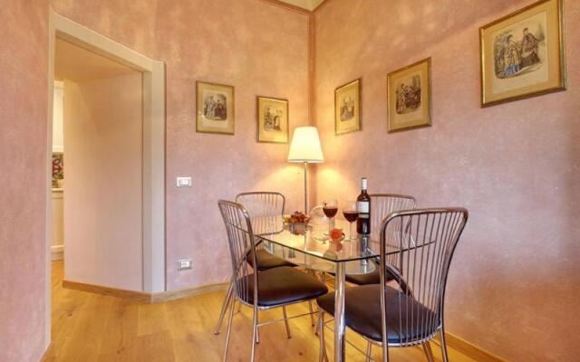 Romantic apartment in the heart of Florence