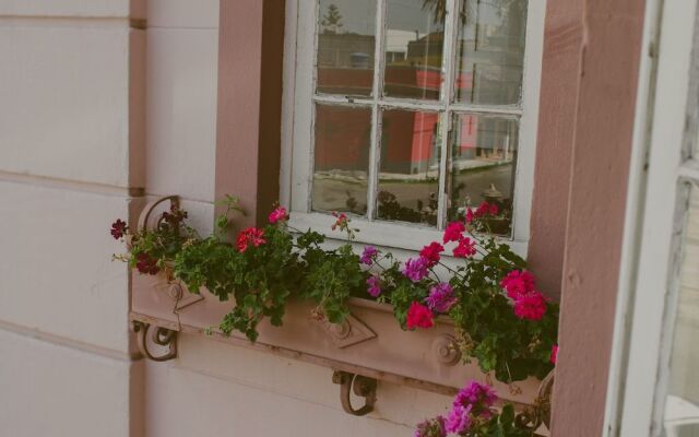 Vila Santa Eulália Hostel