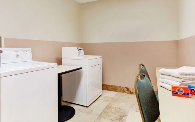 Holiday Inn Tampa North by IHG