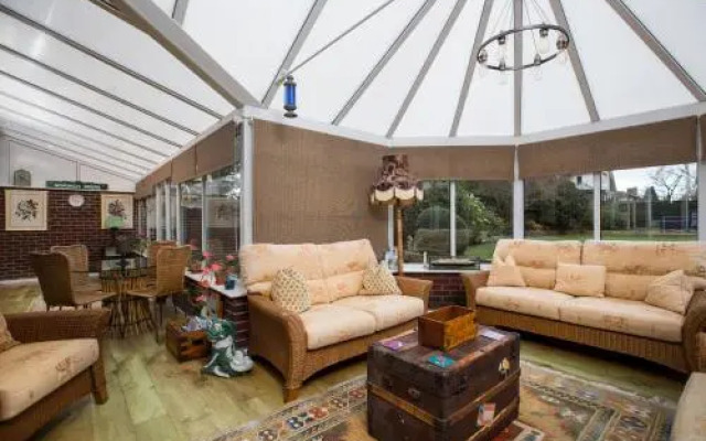 Chestnut Grove Bed And Breakfast