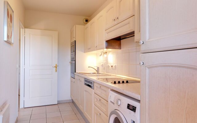 Holiday Home Le Mas d'Esquières