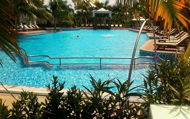 Tiffany Hotel Residence