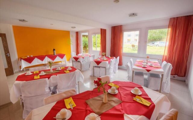 Hotel B1