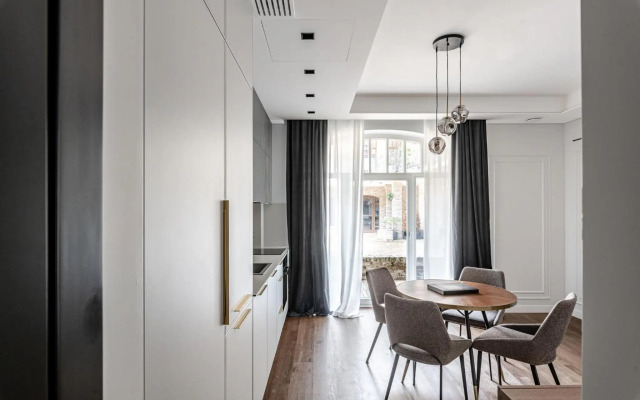 Luxurious Apartment in Vilnius Old Town by Reside Baltic