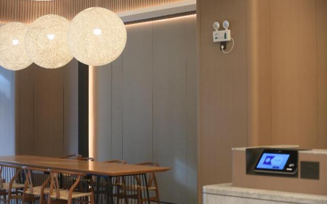 Ji Hotel Shenzhen Baoan Pingzhou Subway Station