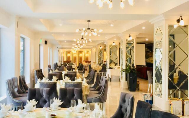 Saigontourane Hotel