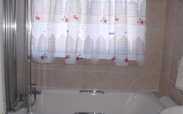 Southcroft Hotel - Guest House