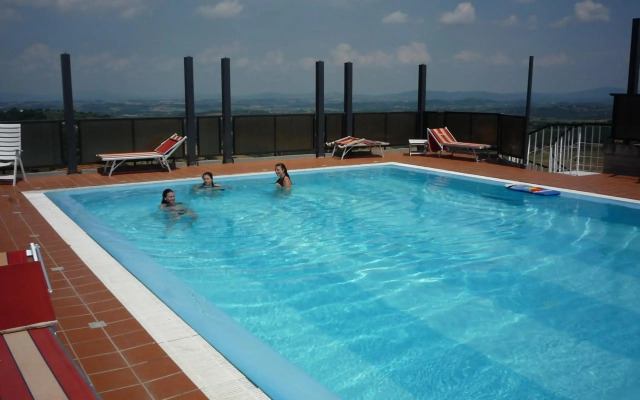 Hotel Montecarlo