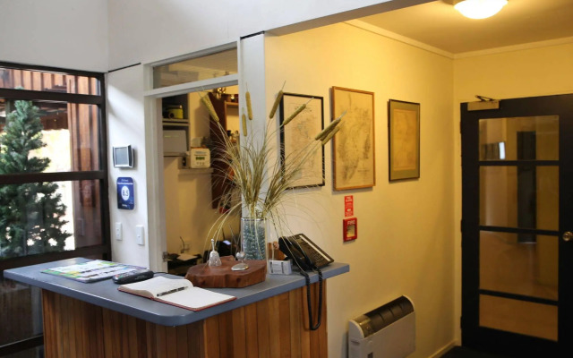 Tussock Grove Boutique Hotel