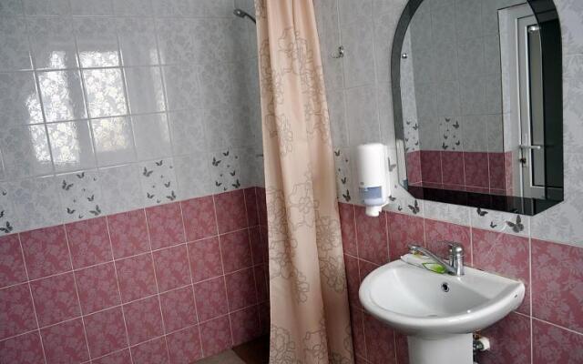 Erunin Hotels Group on Dalidovich 25