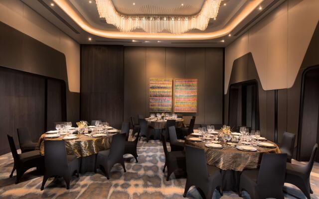 Conrad Manila