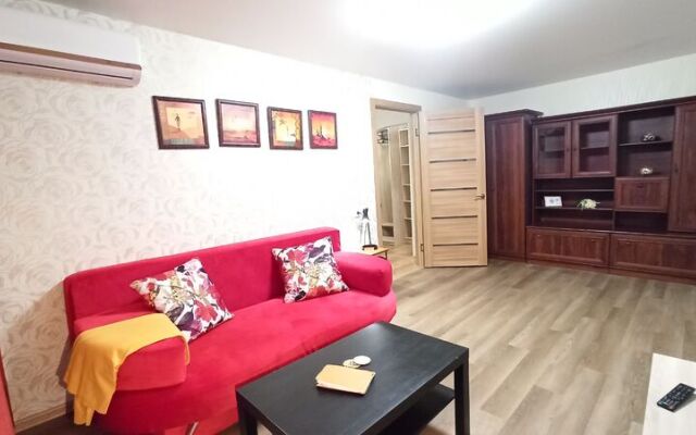 Диван и Чемодан на пр-кте Красный, 59