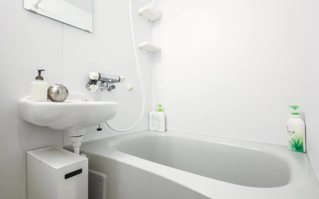 Sangubashi Studio Apartment with private entrance
