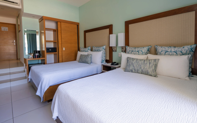 Cancun Bay All Inclusive Hotel