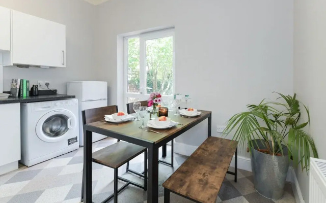 Linden Grove Apartments
