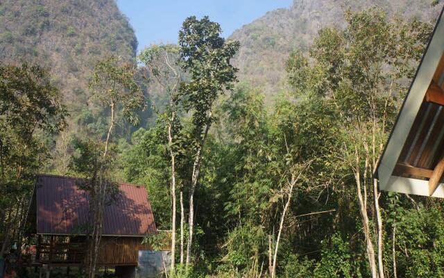 Khao Sok Jungle Resort