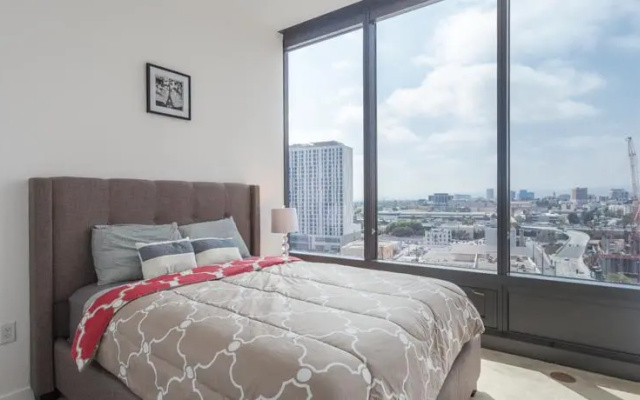SCDeal APALO High End Suites