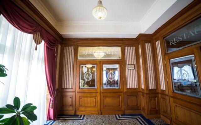 Hotel Nowy Dwór W Zaczerniu
