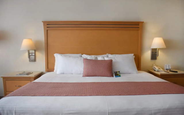 Hotel Palacio Azteca Tijuana, Trademark by Wyndham