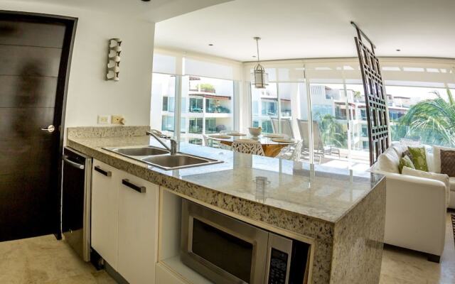 Elements Penthouse 5 3 Bedroom Condo by RedAwning