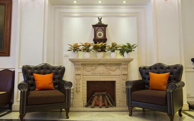 New Era Hotel & Villa