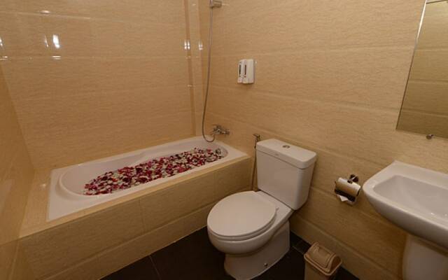 Min Nandar Garden Hotel
