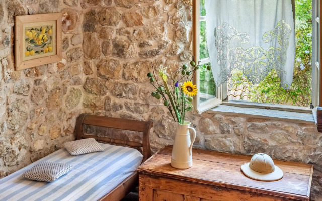 Pavezzo Country Retreat