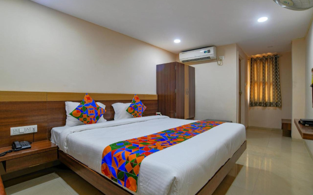 Fabhotel Pishori