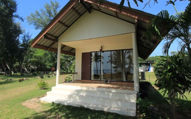 T.K. Beach Resort Koh Mak