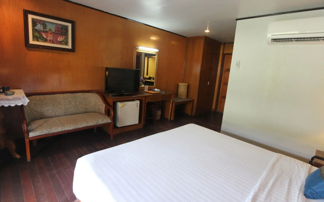 Phi Phi Banyan Villa