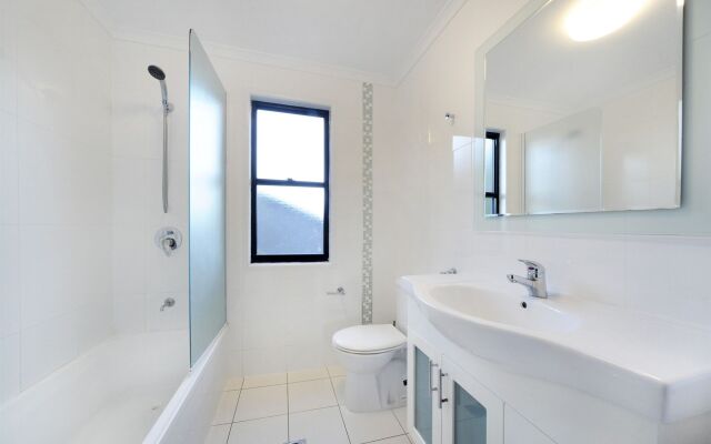Airlie Beach Lodge